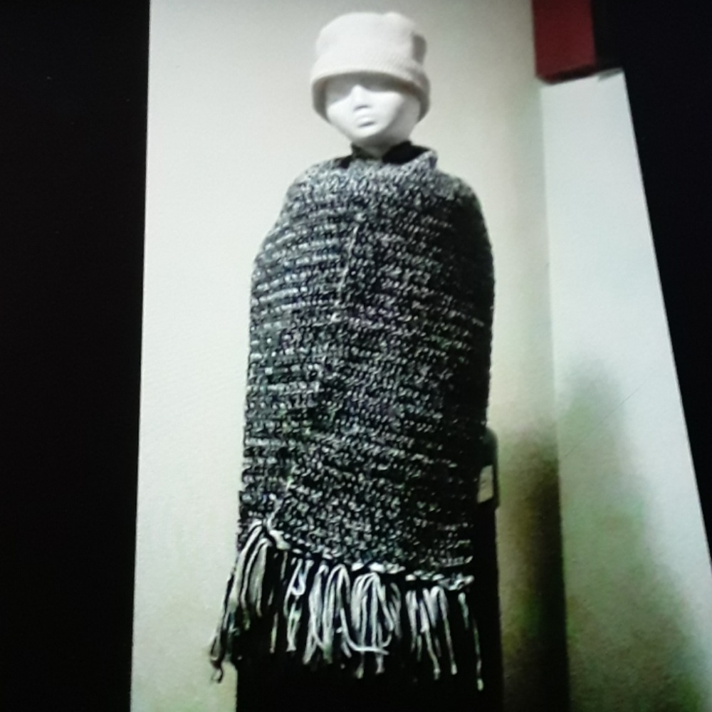Hat and scarf set